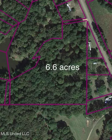 $100,000 | 4555 Sardis Lake Drive, Batesville, MS 38606