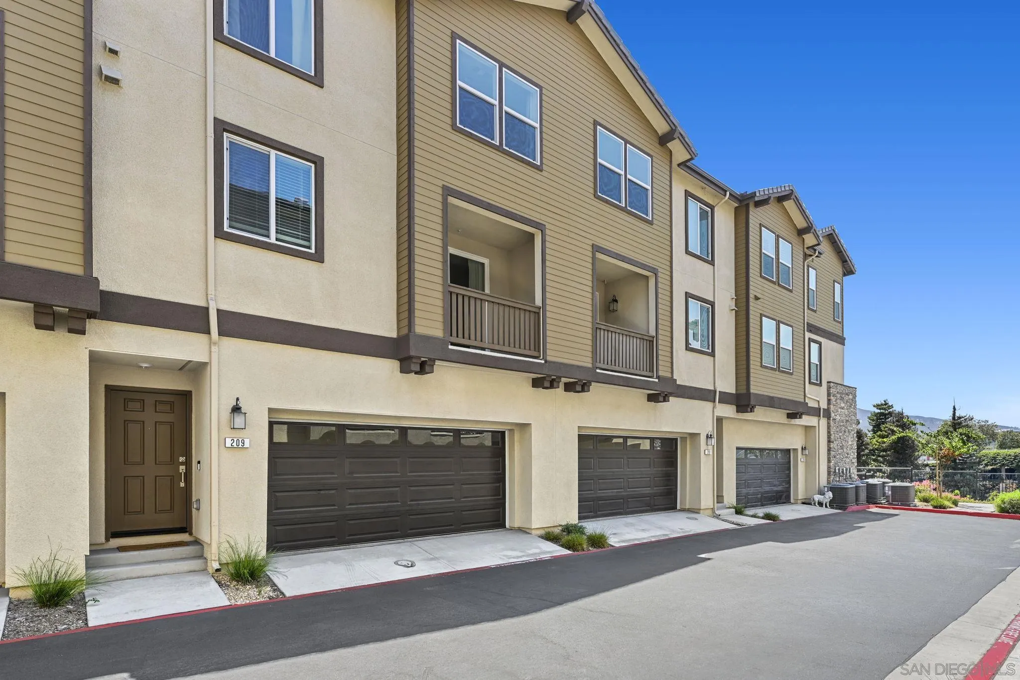 209 Mission Villas Road San Marcos, CA 92069 - Photo 1 of 38 Gallery Image 1