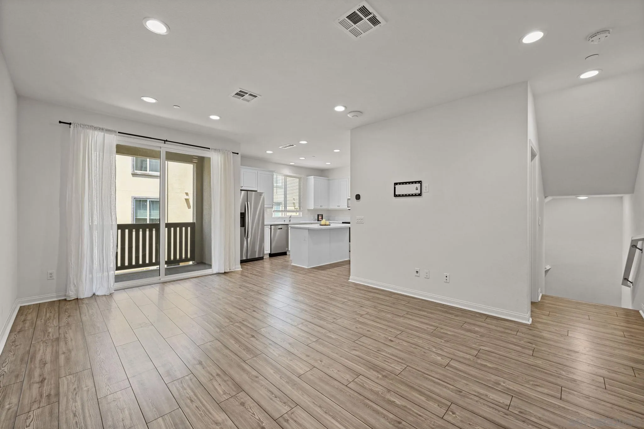 209 Mission Villas Road San Marcos, CA 92069 - Photo 6 of 38 Gallery Image 6