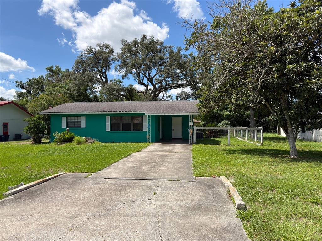 21160 Southwest Honeysuckle Street Dunnellon, FL 34431 - Photo 2 of 28