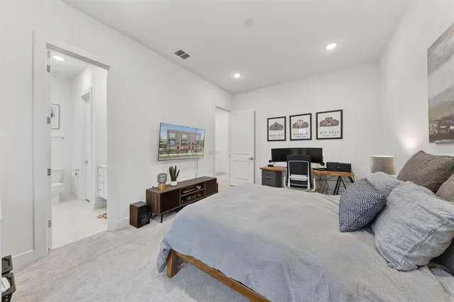 $599,000 | 737 North Zang Boulevard, Unit 102, Dallas, TX 75208