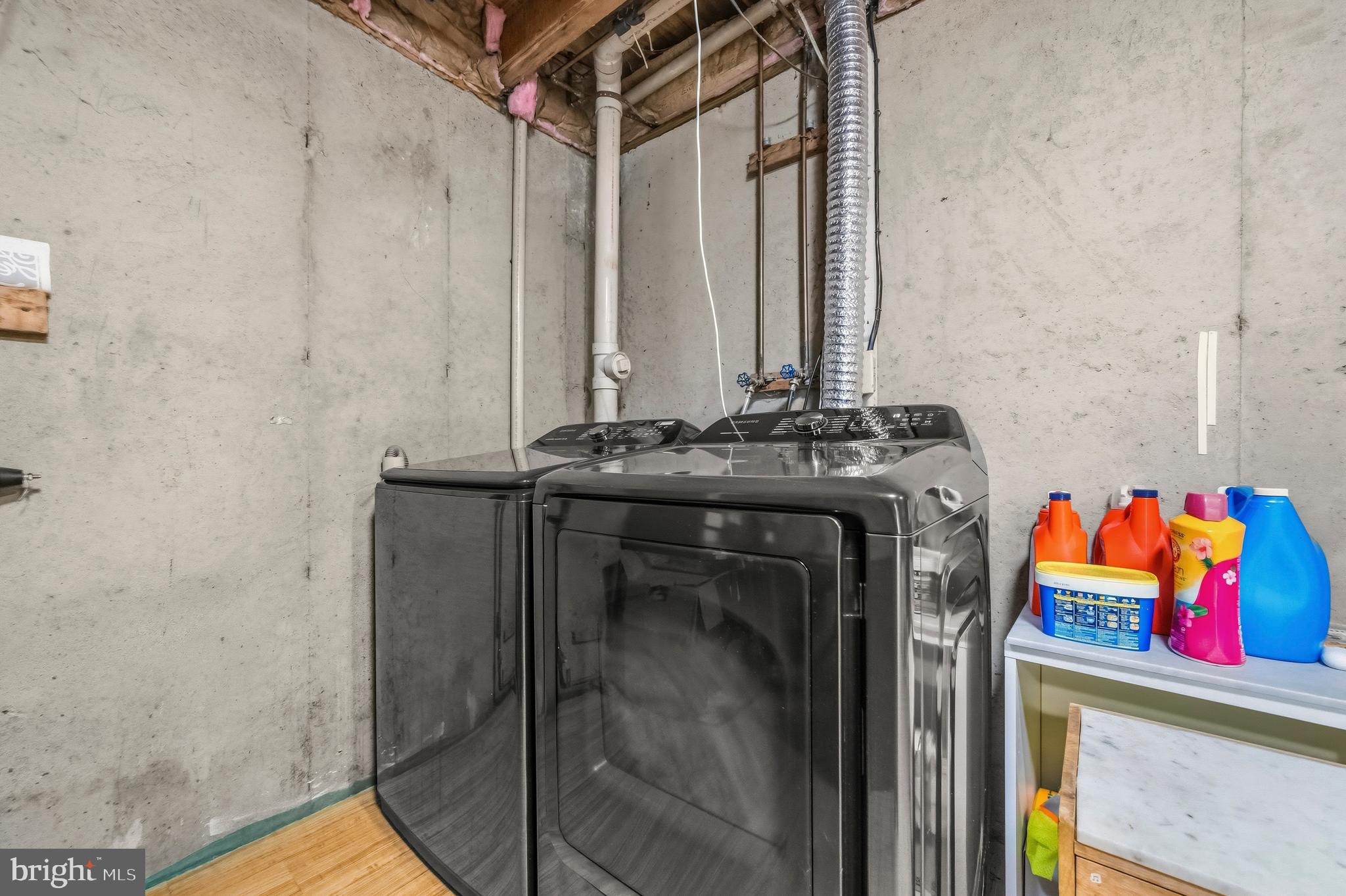 2901 Everleigh Way Fairfax, VA 22031 - Photo 27 of 34 a utility room with a sink and a shower
