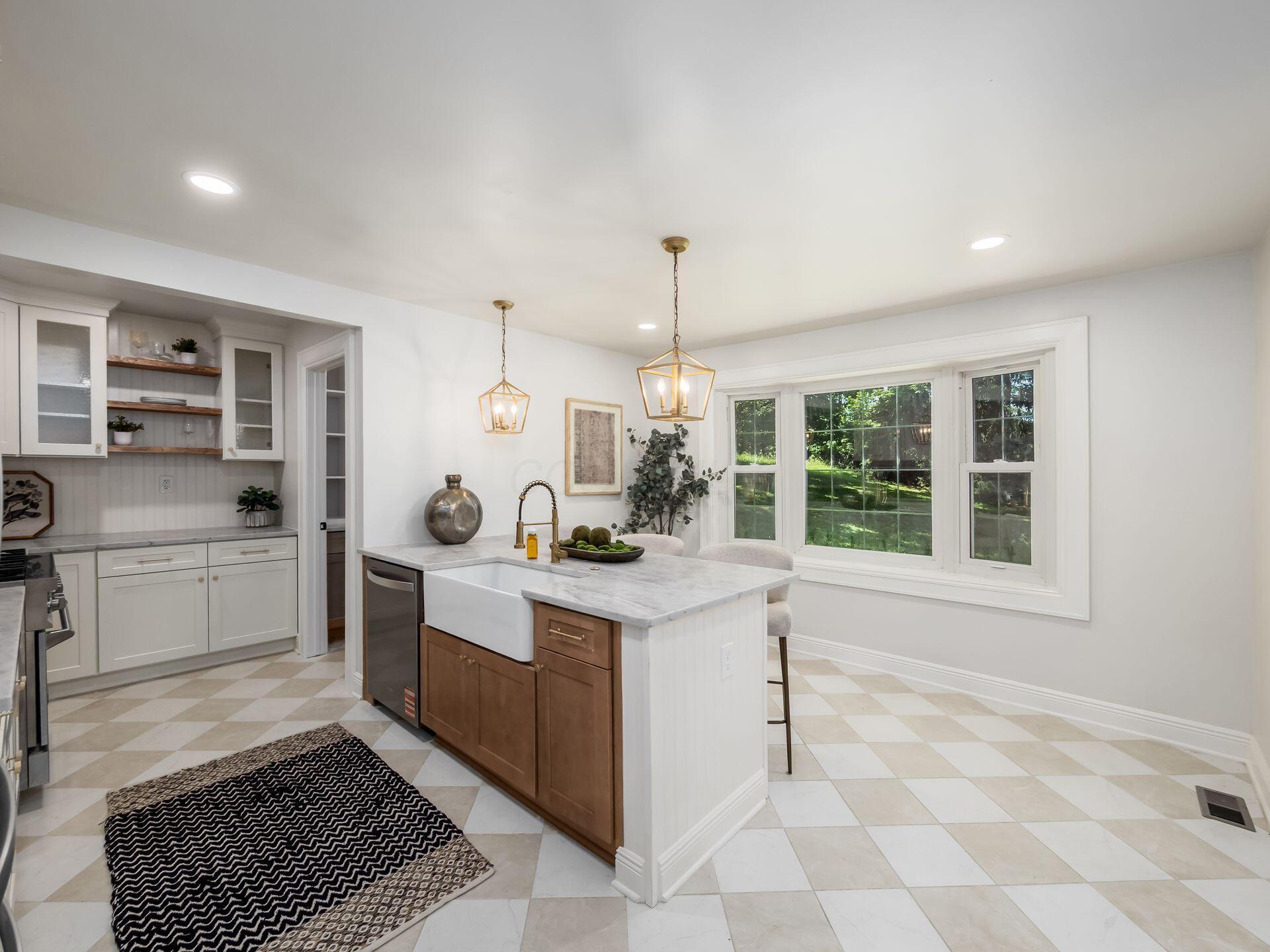 1490 Stratford Road Delaware, OH 43015 - Photo 21 of 52 Kitchen