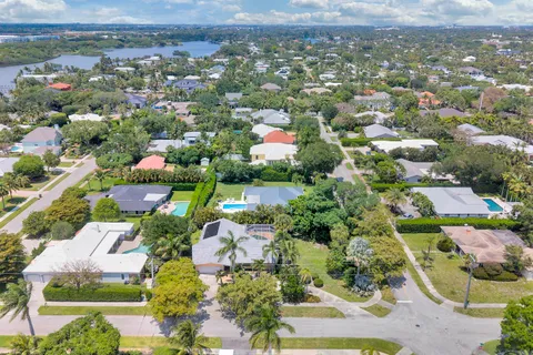 $1,500,000 | 501 Northwest 11th Street, Delray Beach, FL 33444