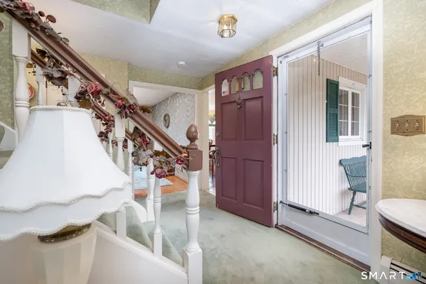 $439,900 | 269 Pine Lane, Wethersfield, CT 06109