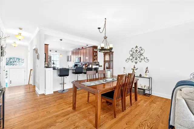 $459,000 | 102 Villa Court, Carmel, NY 10512