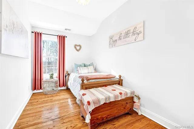 $459,000 | 102 Villa Court, Carmel, NY 10512