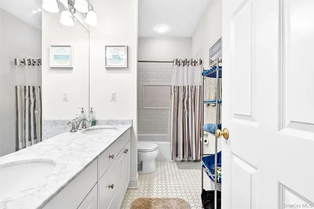 $459,000 | 102 Villa Court, Carmel, NY 10512