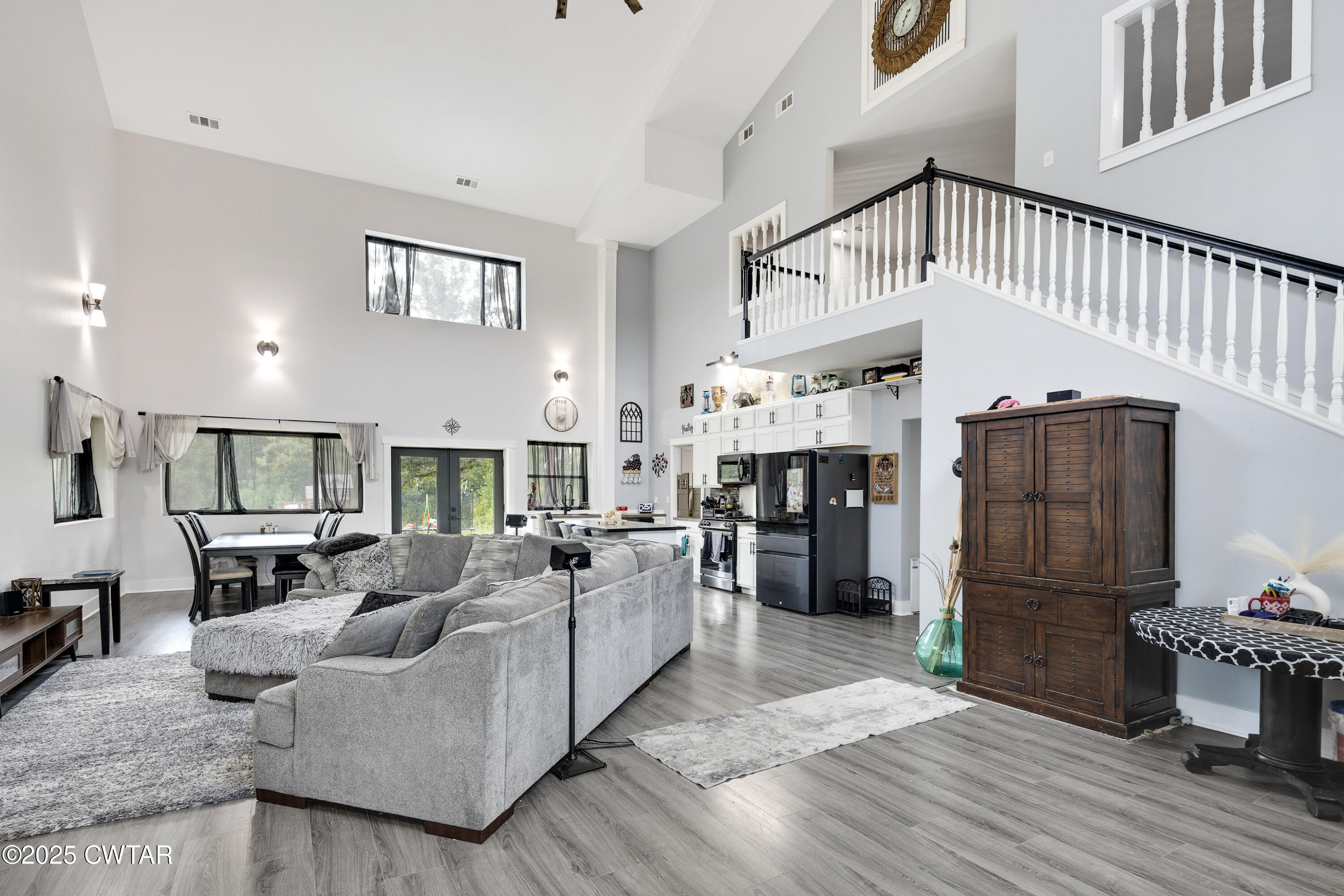 3670 Peavine Road Middleton, TN 38052 - Photo 5 of 29 a living room with furniture and a fireplace