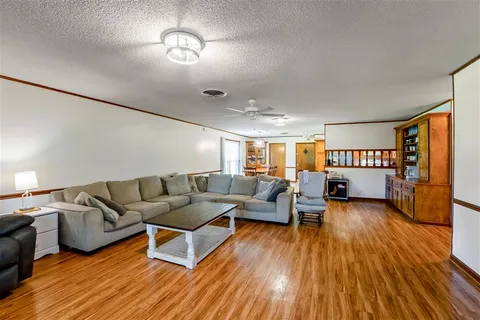 $180,000 | 8094 Holland Road, Hayes, LA 70647