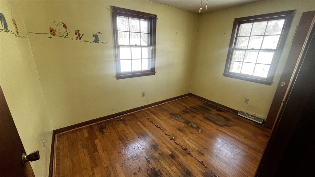 368 Granville Road Southwick, MA 01077 - Photo 14 of 27