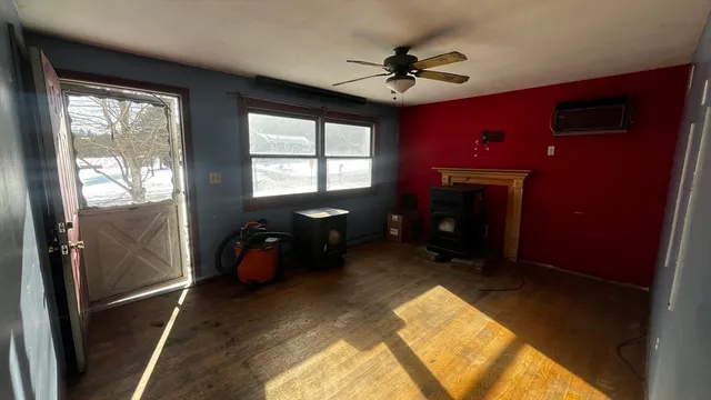 $265,000 | 368 Granville Road, Southwick, MA 01077