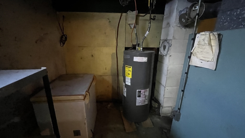 368 Granville Road Southwick, MA 01077 - Photo 25 of 27