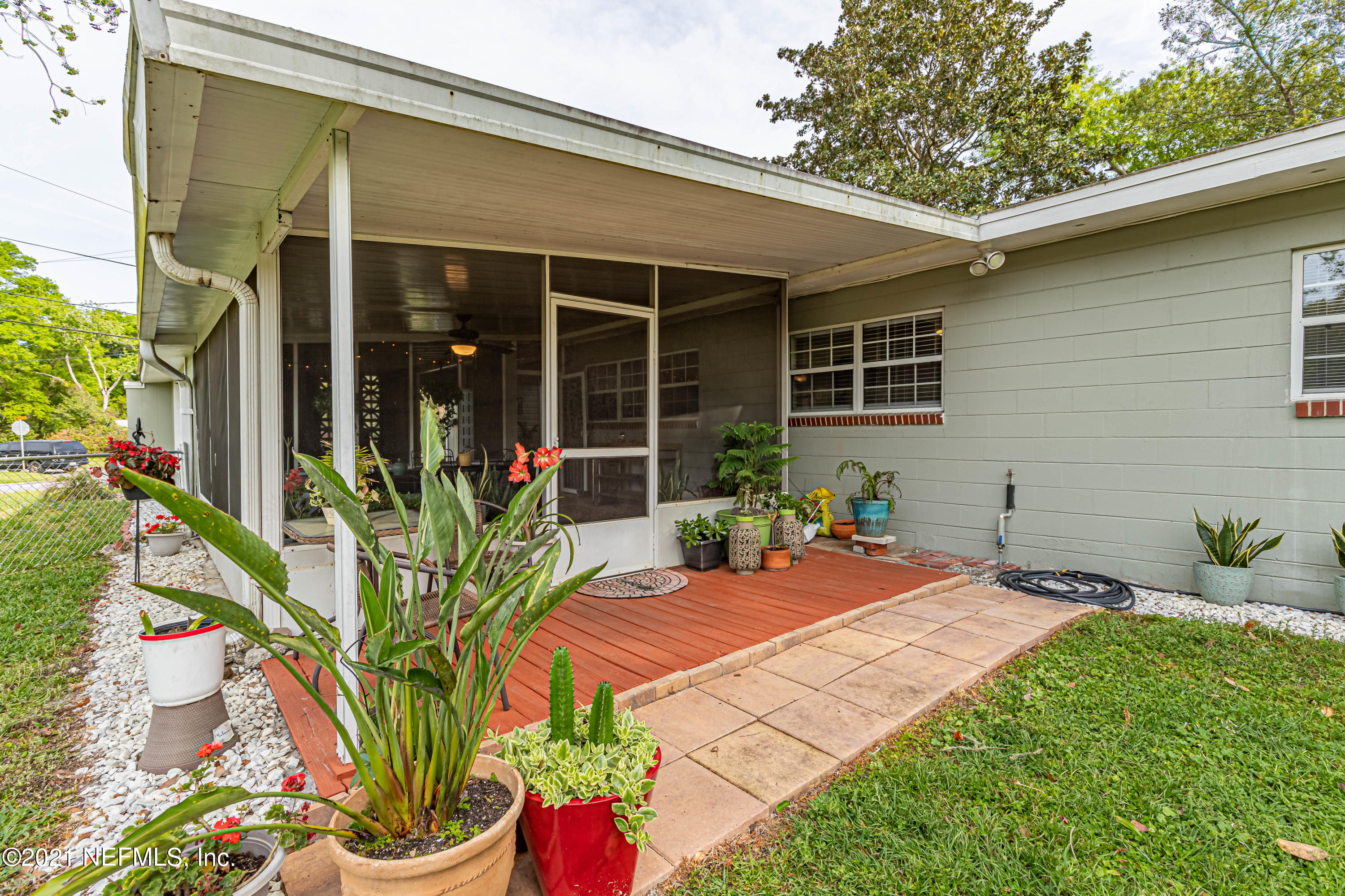 2127 Leon Road Jacksonville, FL 32246 - Photo 30 of 47 31 Screened Lanai