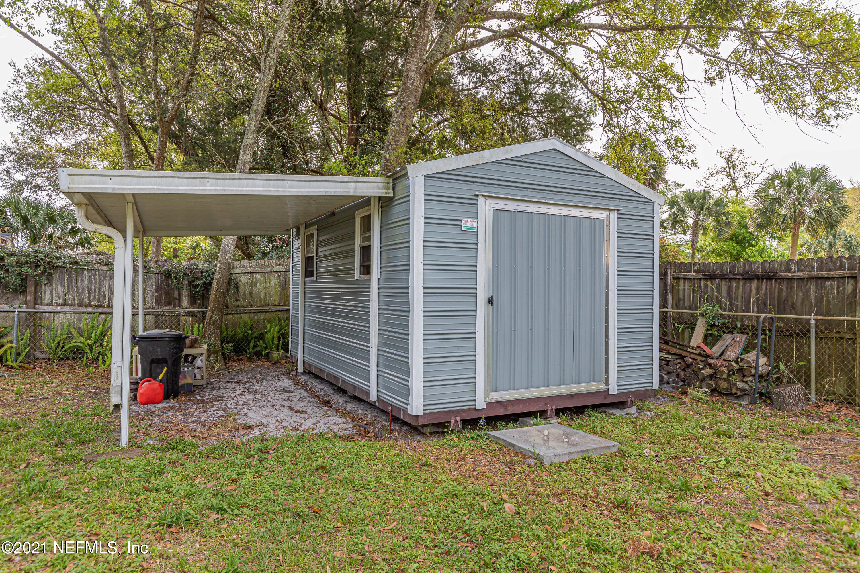 2127 Leon Road Jacksonville, FL 32246 - Photo 31 of 47 33 Backyard