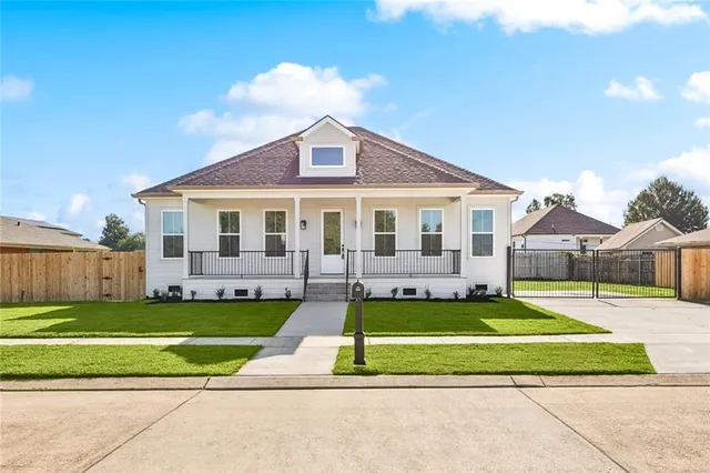$299,900 | 2329 Congressman Hebert Drive, Chalmette, LA 70043