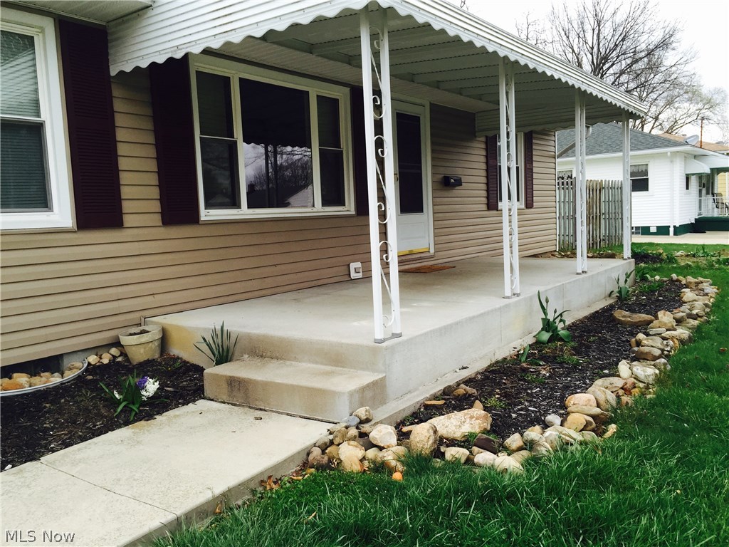 646 Caine Road Akron, OH 44312 - Photo 1 of 19 Gallery Image 1