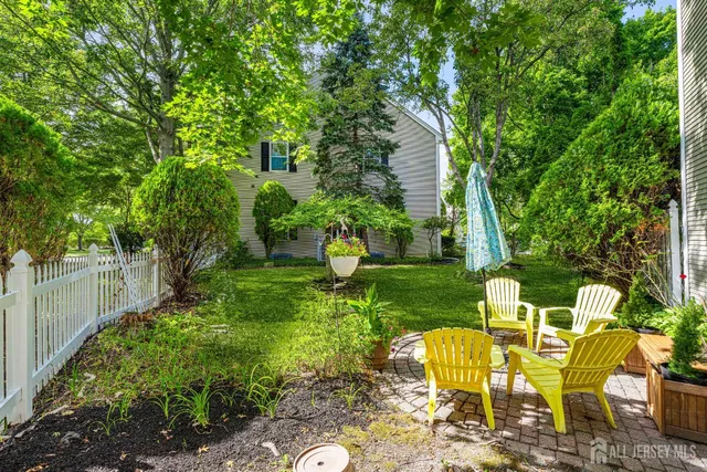 a picture of a room with windows