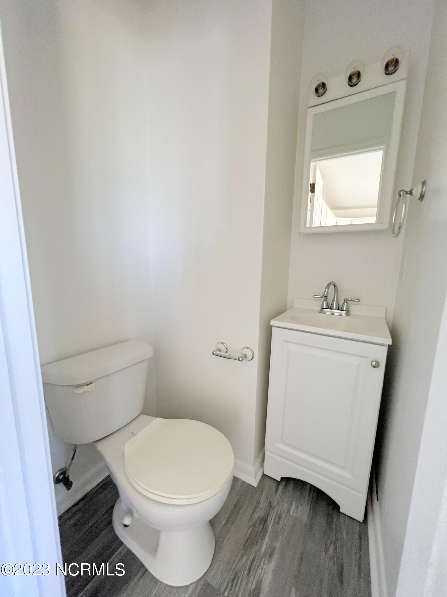 505 Delmar Road Jacksonville, NC 28540 - Photo 21 of 33 1/2 Bath in kitchen