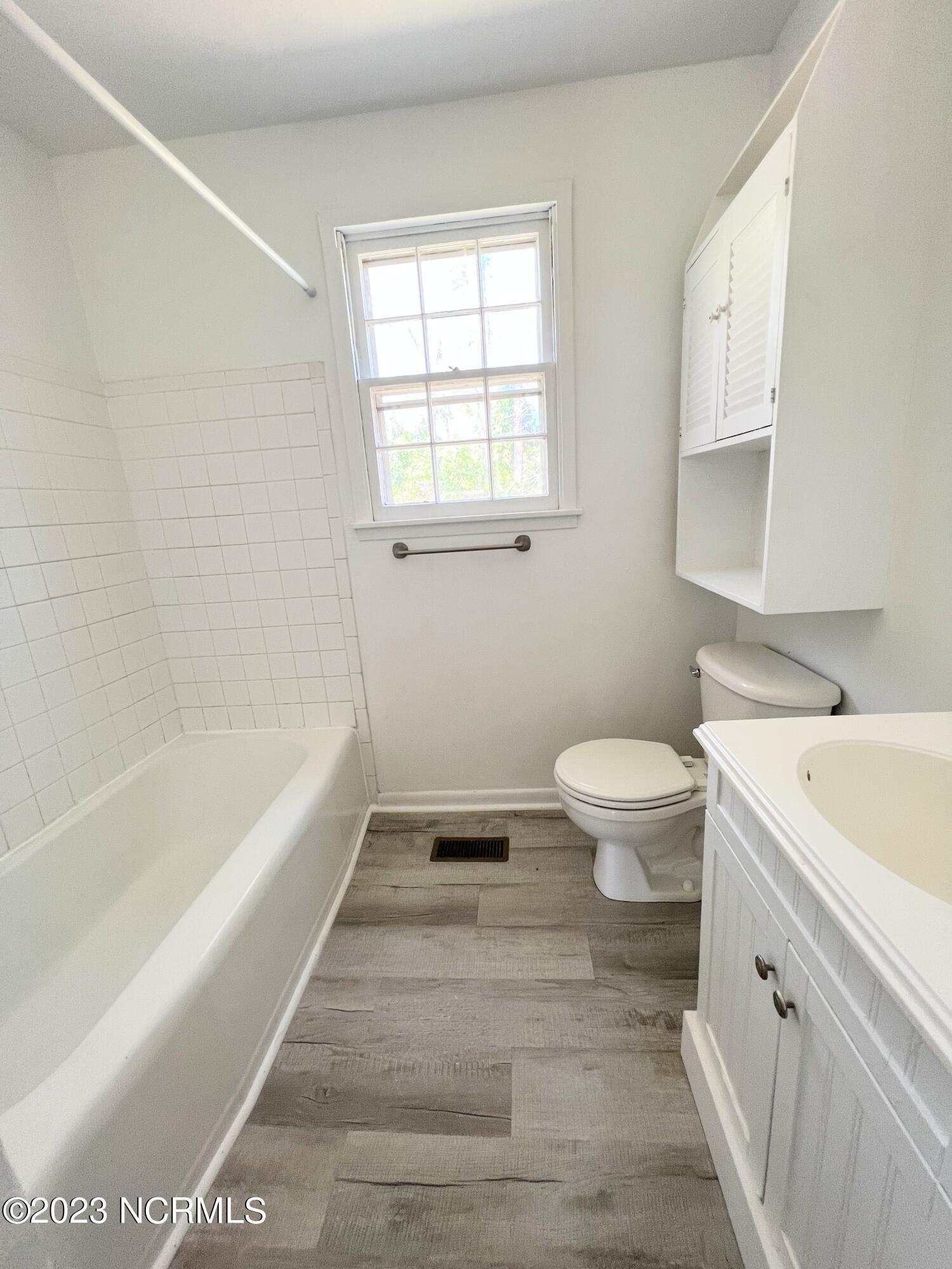 505 Delmar Road Jacksonville, NC 28540 - Photo 27 of 33 Hall Bathroom