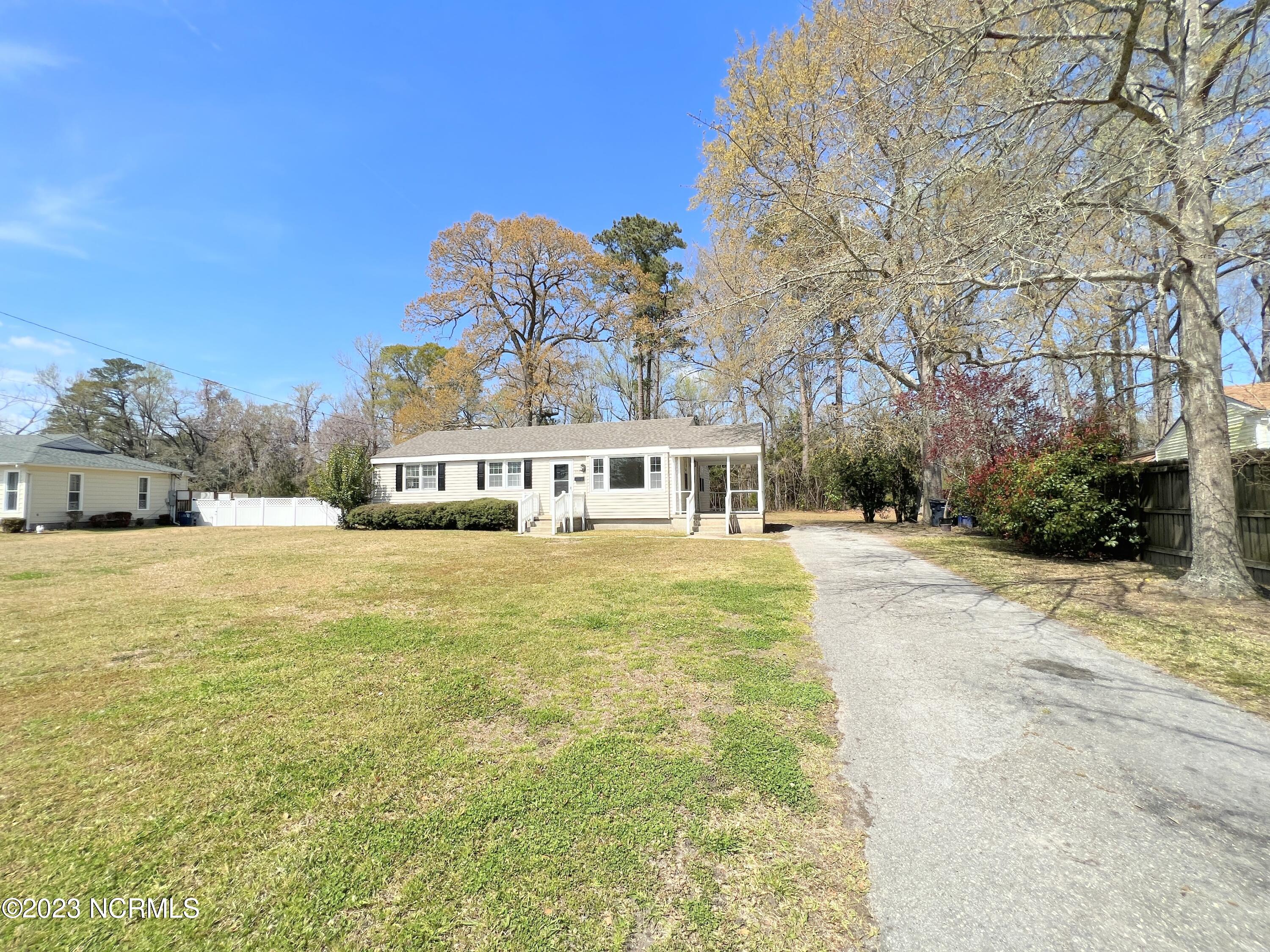 505 Delmar Road Jacksonville, NC 28540 - Photo 5 of 33 505 Delmar