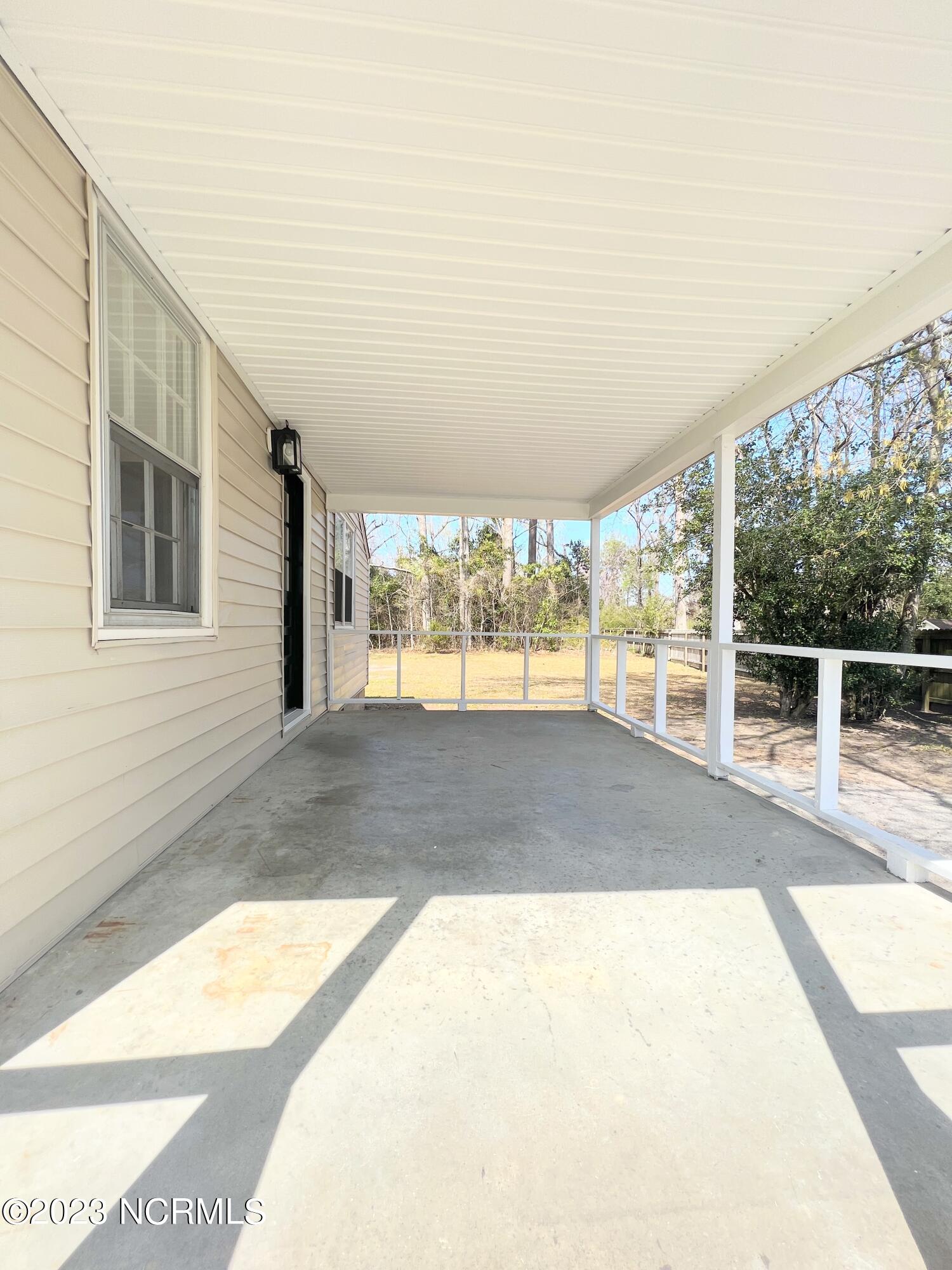 505 Delmar Road Jacksonville, NC 28540 - Photo 9 of 33 Side porch