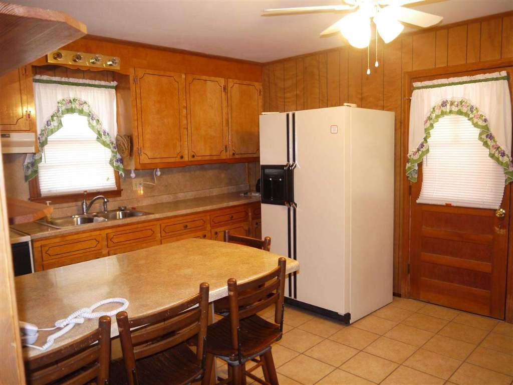 702 Woodvale Road Anderson, SC 29624 - Photo 5 of 16 Gallery Image 5