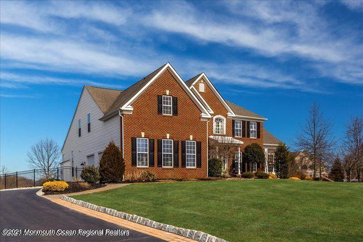 5 Jake Drive Cream Ridge, NJ 08514 - Photo 3 of 64 a front view of a house with a yard