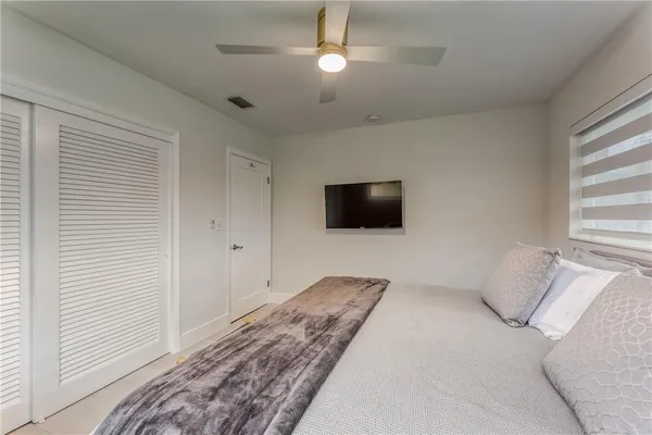 $9,995 | 1984 Sailfish Place, Lauderdale-by-the-Sea, FL 33062