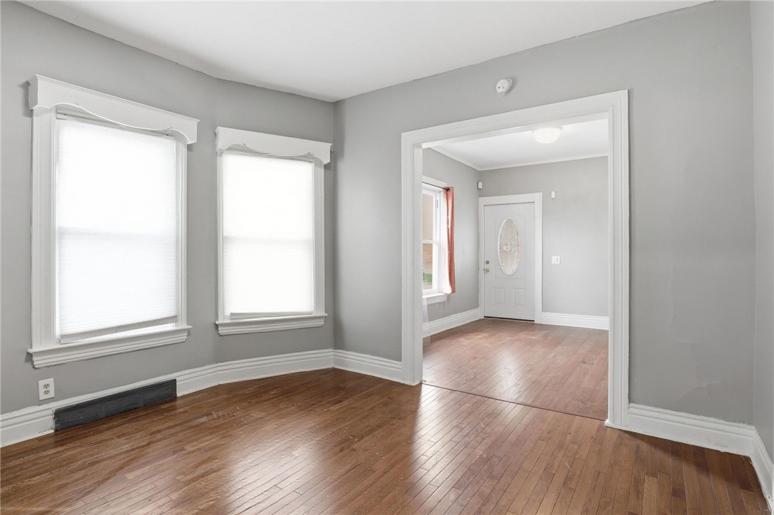 112 Carter Street Rochester, NY 14621 - Photo 4 of 24