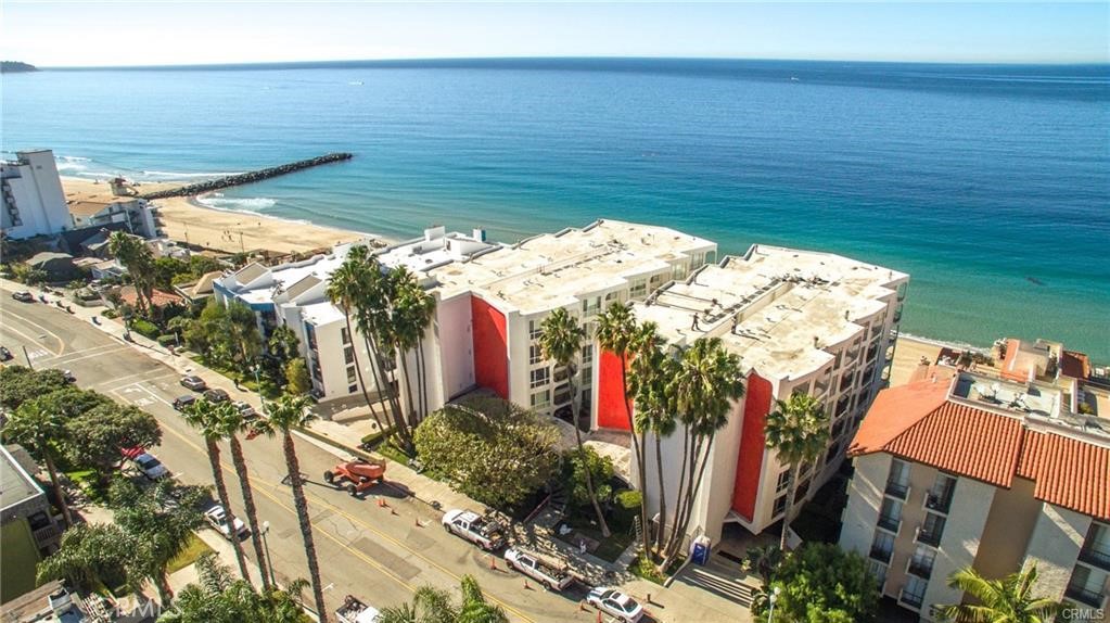 565 Esplanade, Unit 308 Redondo Beach, CA 90277 - Photo 25 of 28 a view of a outdoor space