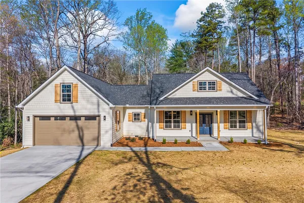 $549,900 | 437 Falcons Lair W Drive, Walhalla, SC 29691