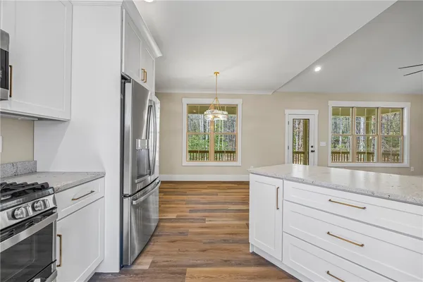 $549,900 | 437 Falcons Lair W Drive, Walhalla, SC 29691