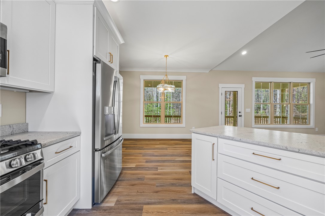 437 Falcons Lair W Drive Walhalla, SC 29691 - Photo 12 of 50 Kitchen