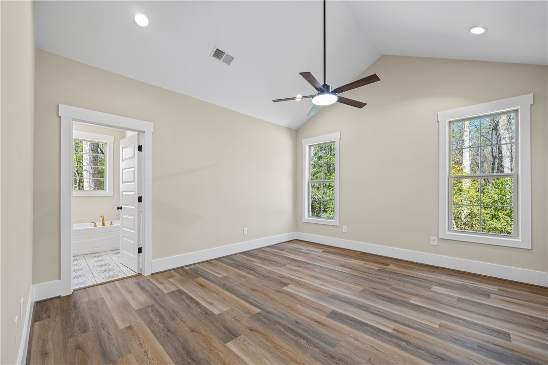 437 Falcons Lair W Drive Walhalla, SC 29691 - Photo 20 of 50 Master Suite