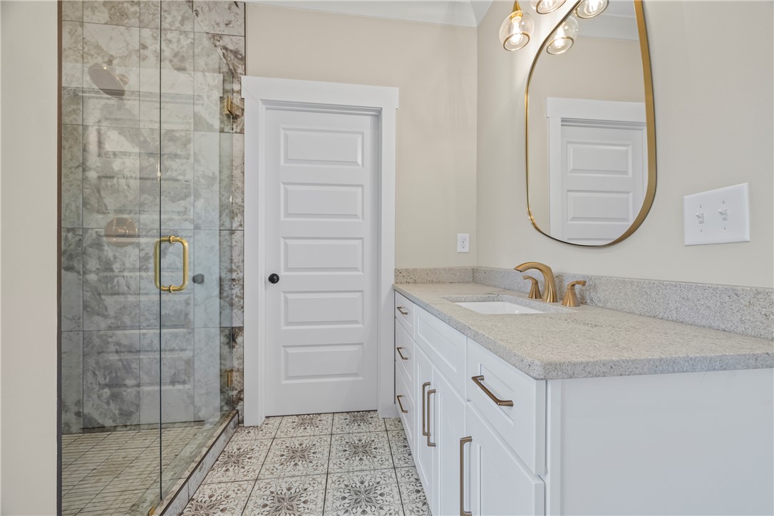 437 Falcons Lair W Drive Walhalla, SC 29691 - Photo 24 of 50 Master Suite Bath