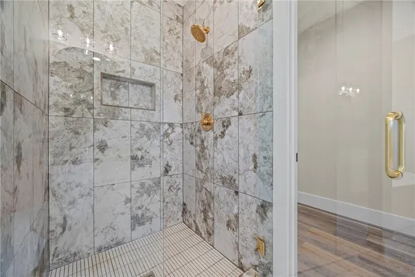 $549,900 | 437 Falcons Lair W Drive, Walhalla, SC 29691