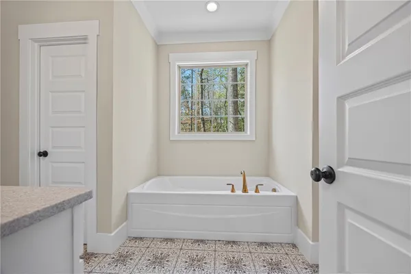 $549,900 | 437 Falcons Lair W Drive, Walhalla, SC 29691