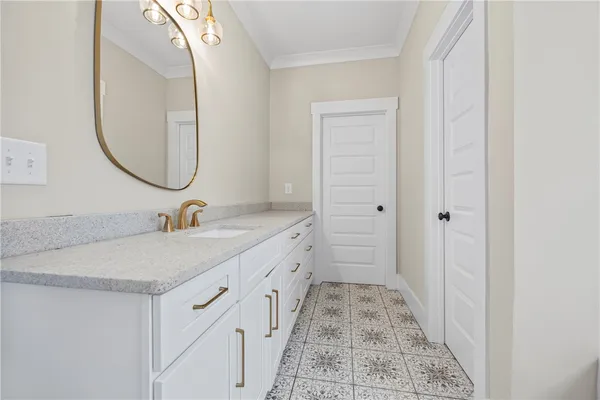 $549,900 | 437 Falcons Lair W Drive, Walhalla, SC 29691