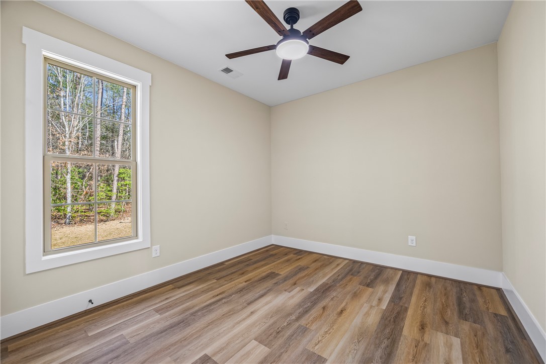 437 Falcons Lair W Drive Walhalla, SC 29691 - Photo 33 of 50 Guest Bedroom 1