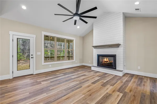 $549,900 | 437 Falcons Lair W Drive, Walhalla, SC 29691