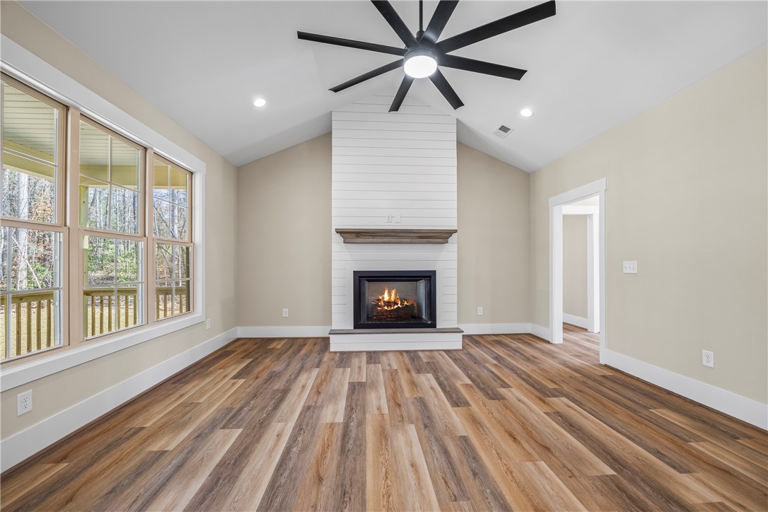 437 Falcons Lair W Drive Walhalla, SC 29691 - Photo 5 of 50 Great Room