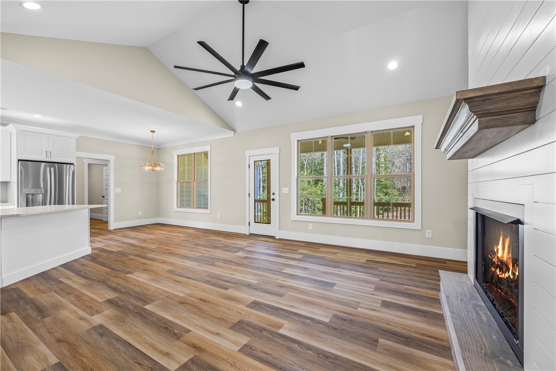 437 Falcons Lair W Drive Walhalla, SC 29691 - Photo 6 of 50 Great Room