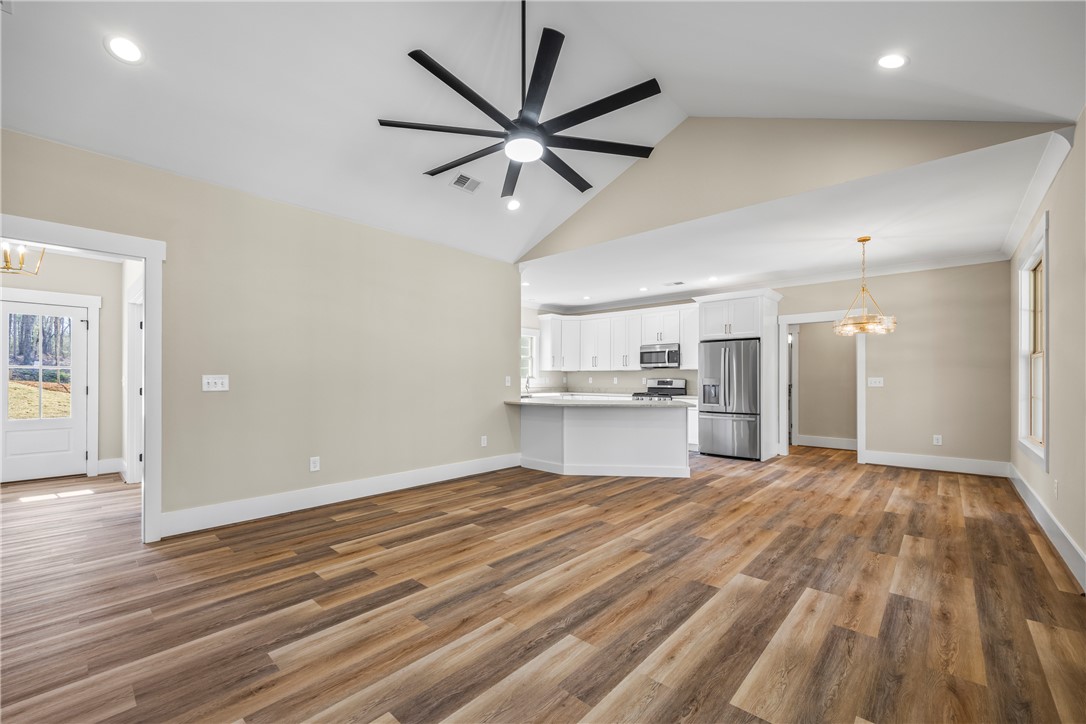 437 Falcons Lair W Drive Walhalla, SC 29691 - Photo 9 of 50 Great Room