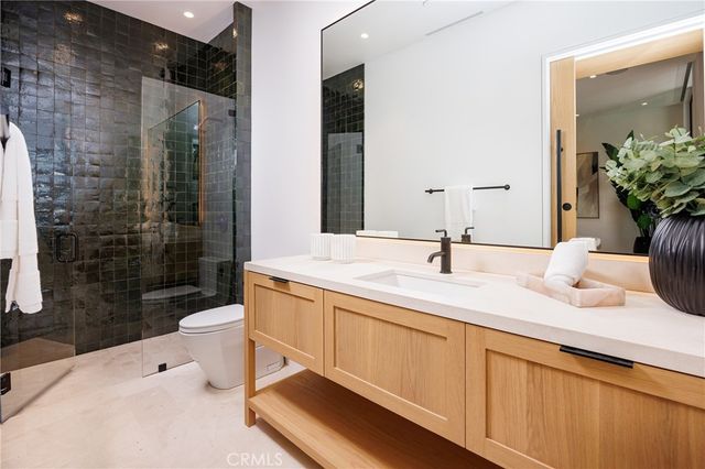 $11,000,000 | 26 Royal St George Road, Newport Beach, CA 92660