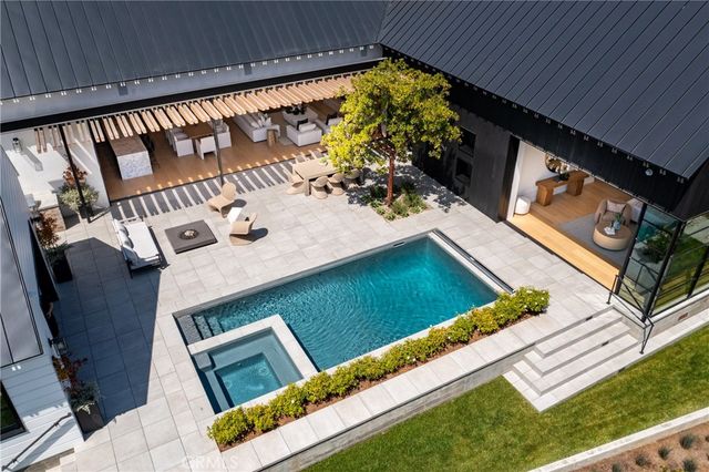 $11,000,000 | 26 Royal St George Road, Newport Beach, CA 92660