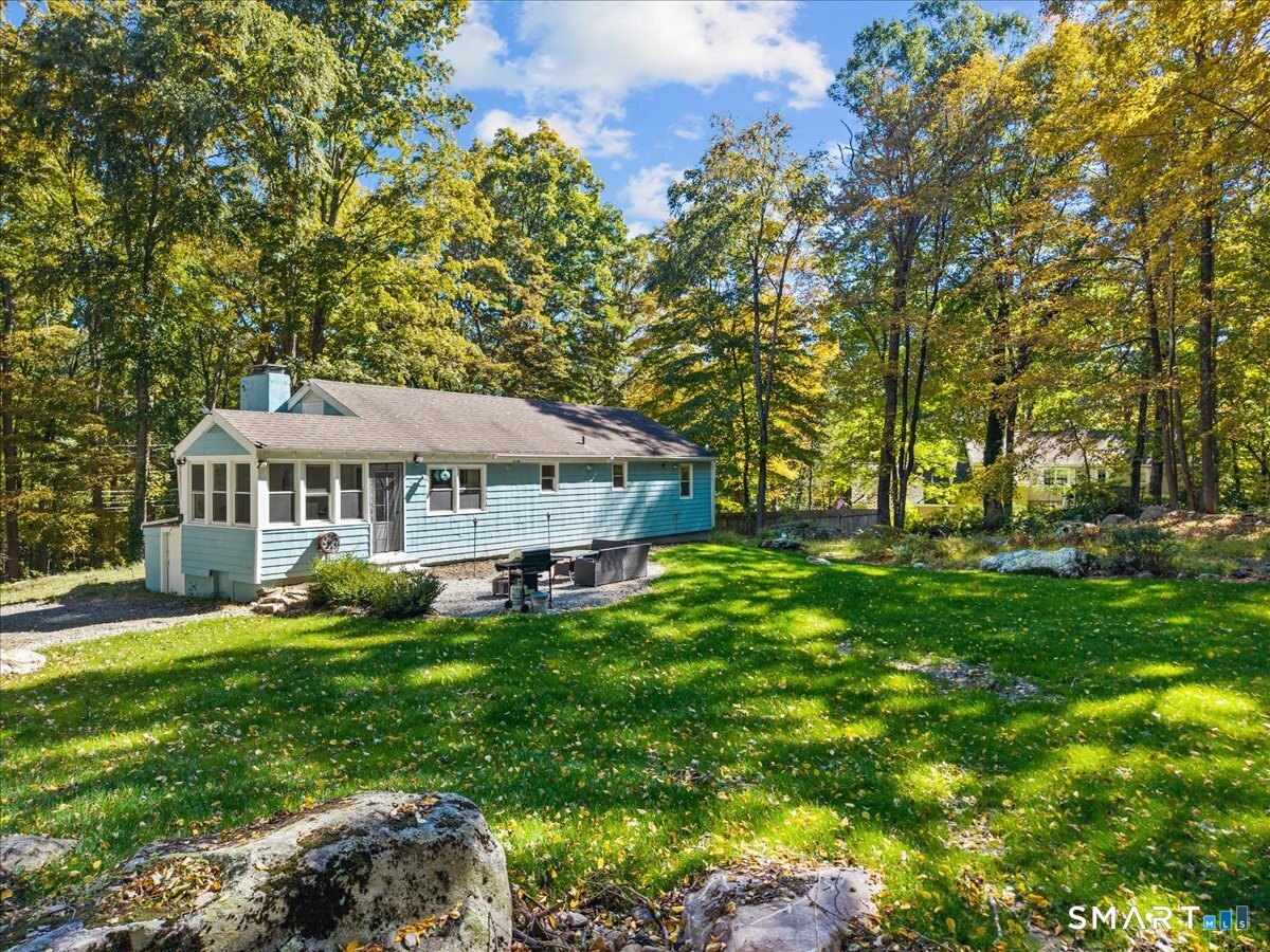 562 Branchville Road Ridgefield, CT 06877 - Photo 2 of 21 Gallery Image 2