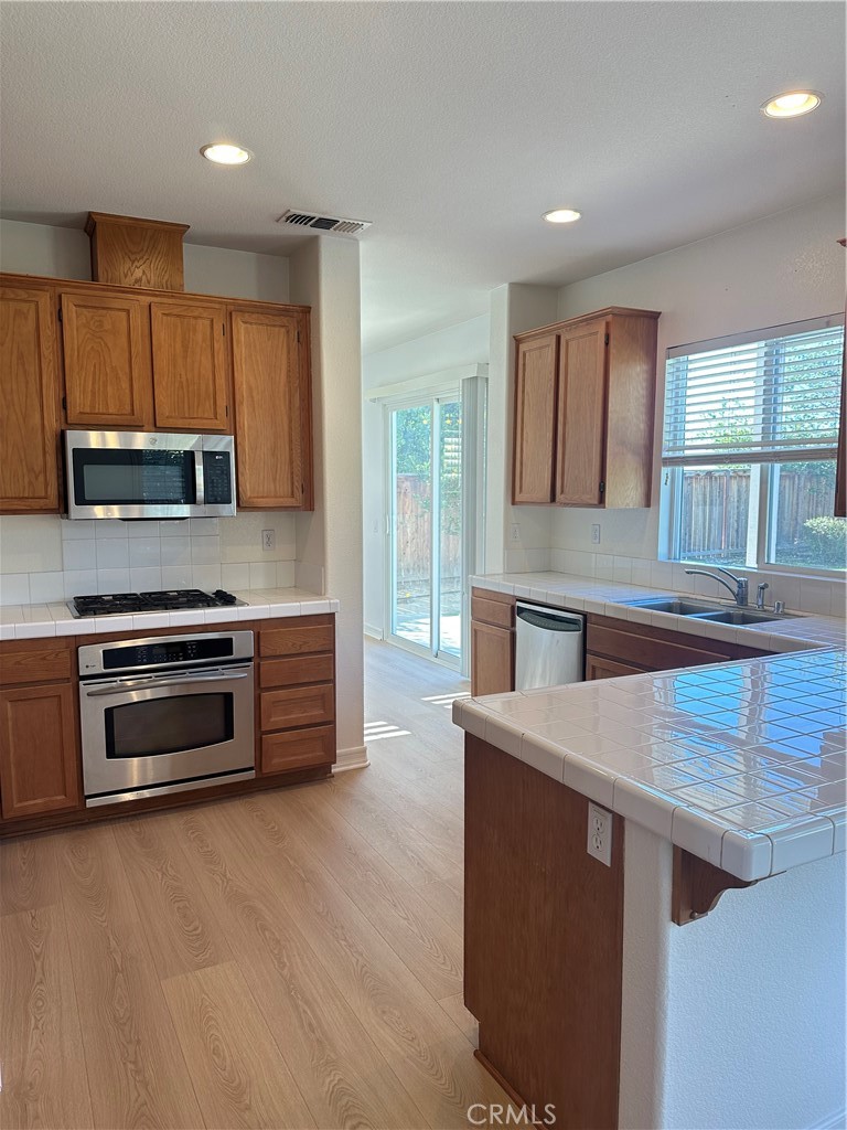 31937 Daniel Temecula, CA 92591 - Photo 5 of 14