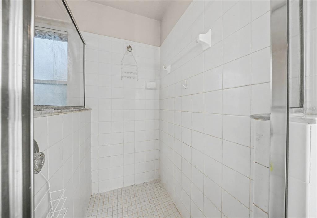 27 Vinca Street Homosassa, FL 34446 - Photo 28 of 50 a bathroom with a shower