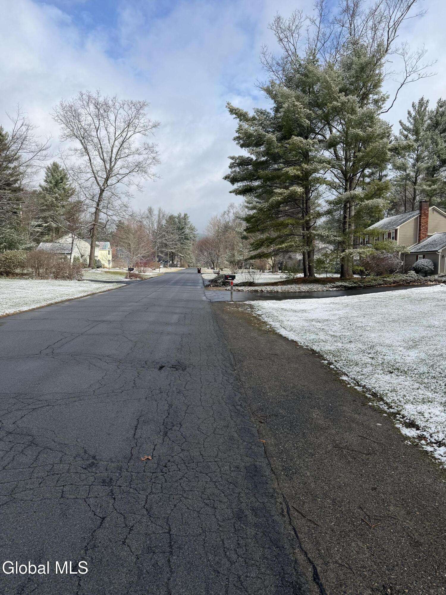 19 Sugar Pine Road Queensbury, NY 12804 - Photo 4 of 38 IMG_4581